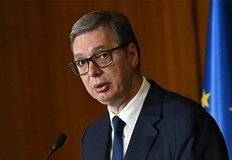 Сръбският президент обяви мащабен военен парад през септември където ще