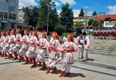 Децата от фолклорния ансамбъл спечелиха златен медал и две специални