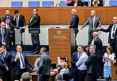 Костадин Костадинов Парламентът вече няма да работиДепутатите от Възраждане начело