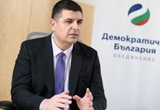 Съпредседателят на ДБ нарече оставката на Кирил Петков разумно и