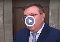 Фалшиво видео използва лицата на NOVA и бившия здравен министър