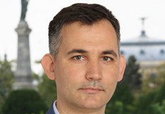 Депутатът и екоактивист предупреждава за екологични рискове от открито складиране