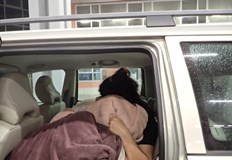 Жените са били укрити под багаж в кола управлявана от