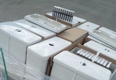 Шофьорът твърдял че пренася цигарите за приятели в АнглияМитнически служители