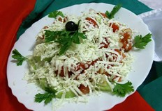 Американската медия я нарече най известния кулинарен продукт на България Българската шопска