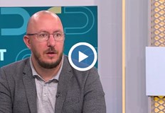 Михаил Кръстев и доц Косьо Стойчев критикуват подхода на държавата