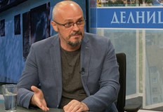 Политологът коментира приемането на еврото и посочи че България формално
