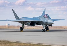 Представеният през май Су 57М1 има значителни подобрения в авиониката и