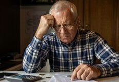 У нас 100 работещи издържат 72 пенсионери в ЕС –