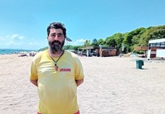 Спасители на 55 60 години вече са обичайна гледка по плажоветеОт