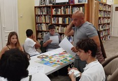 Финансистът продължава успешната инициатива за финансова грамотност с русенските ученициСлед