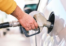 Литър бензин вече струва 2 44 лева дизелът достигна 2 46 леваЗа