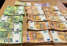 Парите са били скрити във фабрични кухини на два турски