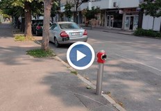 Над седем съоръжения на улица Николаевска са останали без капачкиМасови