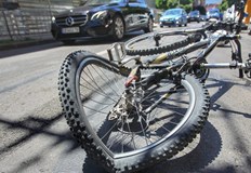 77 годишният мъж получил натъртвания в областта на главата след удар