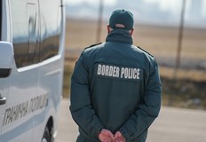 49 годишният мъж е транспортиран от спешните медици но е починал