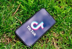 Предизвикателството blackout challenge подтиква към самозадушаване12 годишно момче от Касълфорд Англия