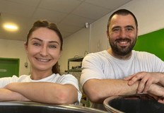 Производителите на комбуча от Русе споделят за изхвърлените 10 тона