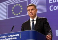 Валдис Домбровскис Еврото е най добрата инвестиция за бъдещето на БългарияКомисарят