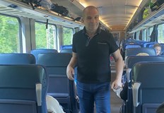 Министърът разпореди стюарди във влаковете вагони бистра и работещи климатициТранспортният