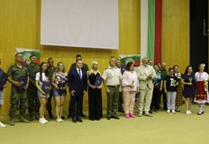 Над 300 военнослужещи участваха в тридневния фестивал съчетал музика сценични