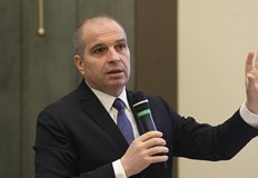 Министърът обещава по високо качество на услугата чрез либерализация на пазараКонкуренцията