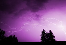 Има потенциал за интензивни валежи резки пориви на вятъра и