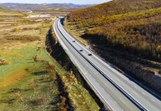 Почистват крайпътната растителност по магистралата в посока ВарнаНа 29 и