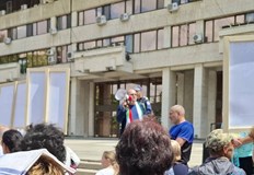 Над 1500 русенци блокираха центъра в протест срещу евротоНад 1500