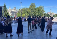 Кметът Пенчо Милков Фолклорът ни събира макар да сме различни