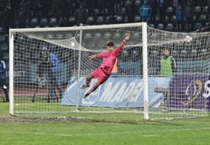 Даниел Николов ще бъде трети страж в армейците след отличните