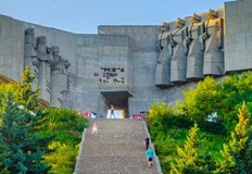 Паметникът на българо съветската дружба и хотел Европа са сред обектите