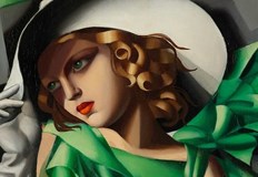 Експозицията представя творчеството на кралицата на ар деко от 20 те