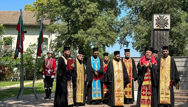 Обръщения по случай паметната дата отправиха Драгомир Драганов и Главиницкият епископ Макарий