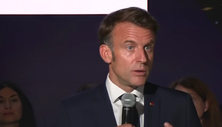 Френският президент призова за деескалация и преговори след иранската атака срещу американска база в Катар Френският президент призова за деескалация и преговори след иранската атака срещу американска база в Катар