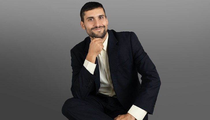 Общинският съветник от ПП-ДБ твърди, че градът рискува да загуби милиони по инвестиционната програма