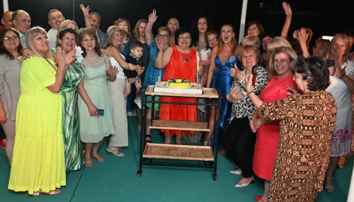 Дамският клуб "Русе-Сексагинта Приста" дари 6000 лева за инициативата "Коледна звезда на Дунав"