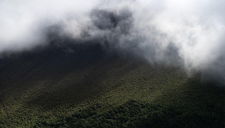 Ветровито време и мъгли, на Витоша облаците се сгъстяват Ветровито време и мъгли, на Витоша облаците се сгъстяват
