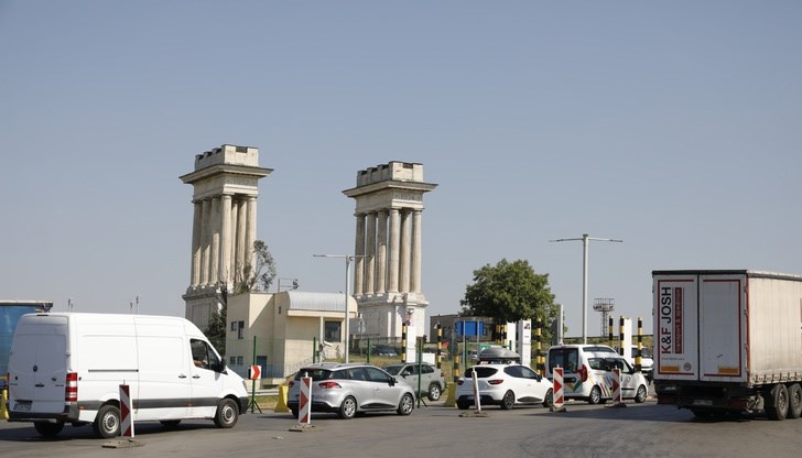 Мъжете пътували в румънско такси без документи за самоличност