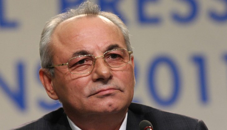 Основателят на движението обвинява своя бивш съюзник в превземане на партията след санкциите "Магнитски" Основателят на движението обвинява своя бивш съюзник в превземане на партията след санкциите "Магнитски"