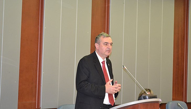 Дипломатът Ангел Орбецов анализира последствията от примирието между Израел и Иран Дипломатът Ангел Орбецов анализира последствията от примирието между Израел и Иран