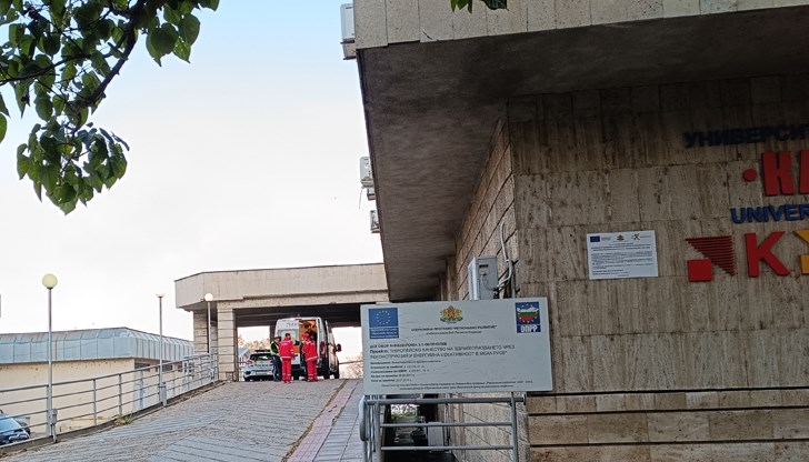 Момчето е транспортирано в УМБАЛ "Канев" със съмнения за фрактура на шийни прешлени