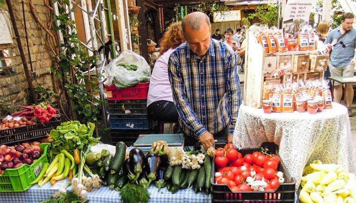 Градската градина се превръща в пазар за качествени местни продукти