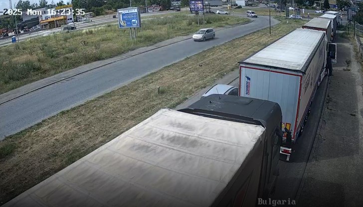 Три автобусни линии и междуселищната връзка до Мартен може да се движат със закъснения тази вечер Три автобусни линии и междуселищната връзка до Мартен може да се движат със закъснения тази вечер