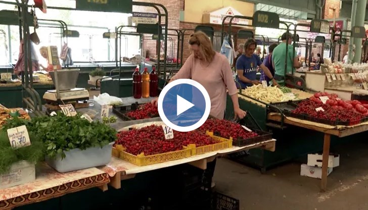 От 3-4 лева миналата година до 12-18 лева тази – драстично поскъпване на черешите в региона