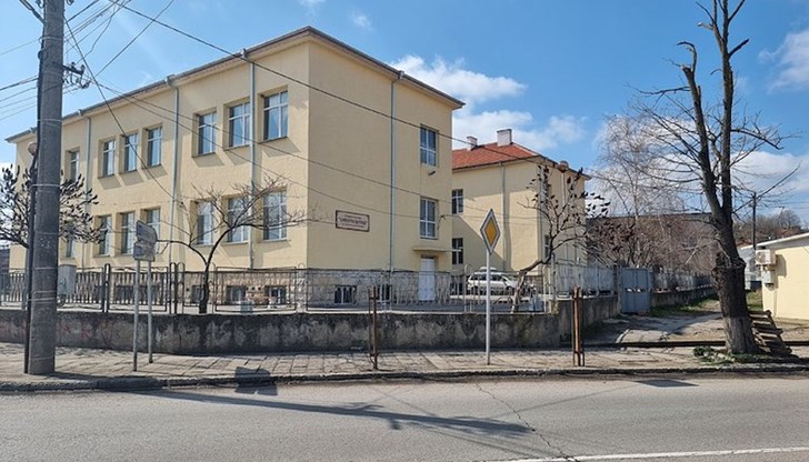 Момчето е прието в болницата в Разград с комоцио Момчето е прието в болницата в Разград с комоцио