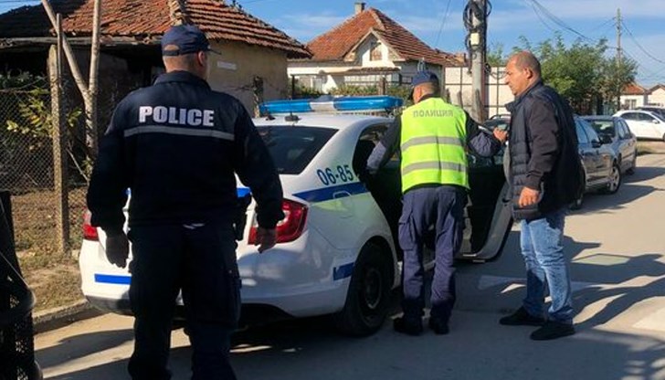 Мъжът оказал съпротива при ареста, открити са различни видове забранени вещества Мъжът оказал съпротива при ареста, открити са различни видове забранени вещества