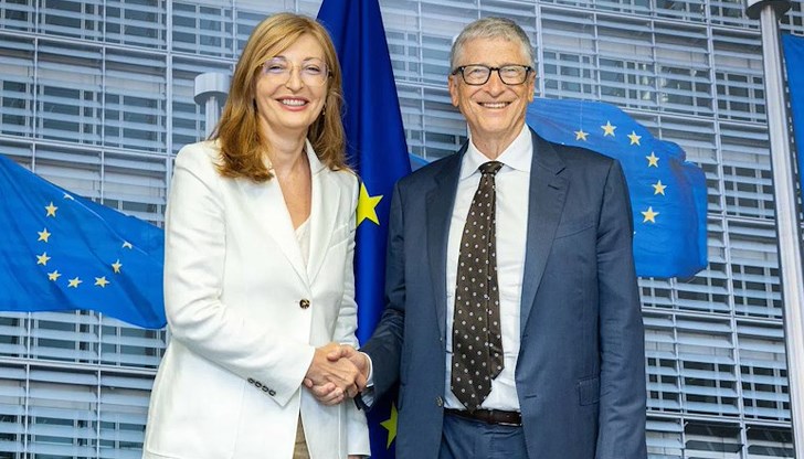 Милиардерът филантроп и българският еврокомисар търсят нови области за сътрудничество Милиардерът филантроп и българският еврокомисар търсят нови области за сътрудничество