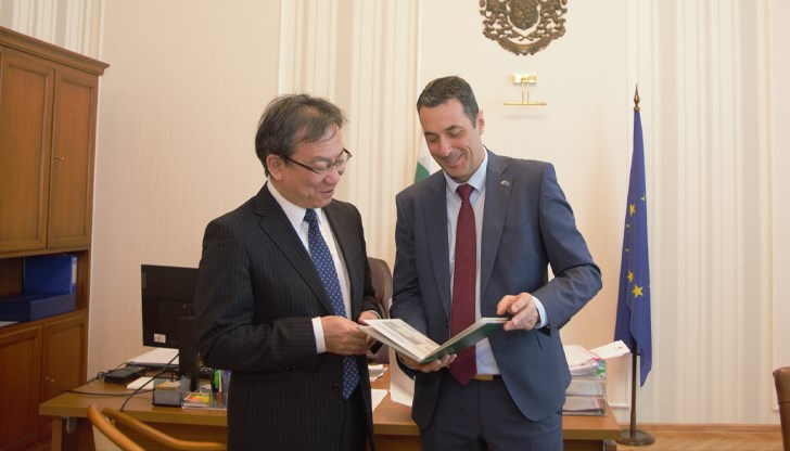 Подписано е съвместно изявление за икономическо сътрудничество между двете държави