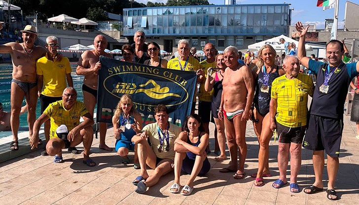 Русенският отбор се класира трети сред 19 клуба от шест държави